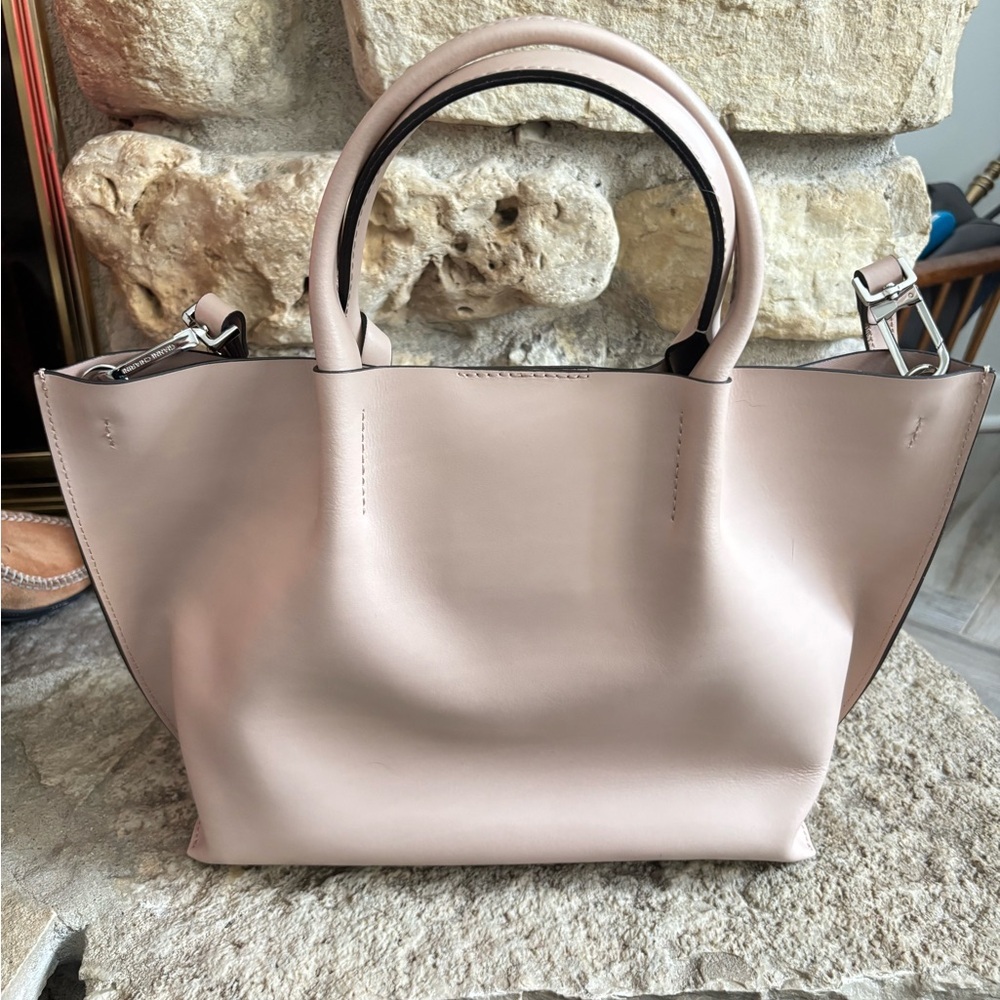 GIANNI CHIARINI Marcella Beige Leather Tote Bag w/Adjustable Strap and Wallet - Picture 2 of 7
